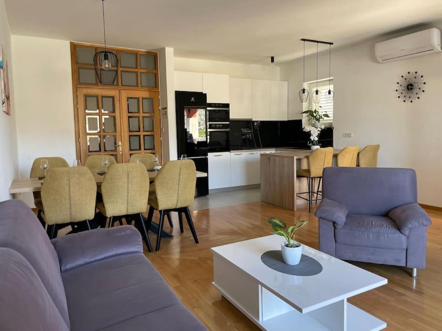 Bayview Oasis * Ragusa